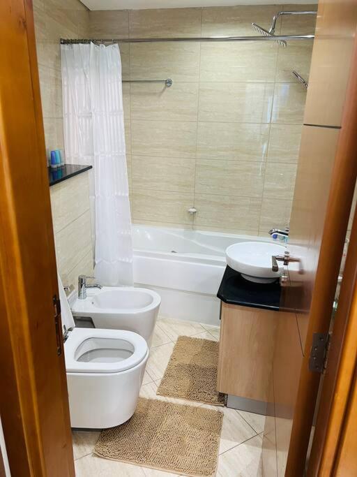 1 Bed Apartment With Sea View, Pool, Gym & Free Parking In Dubai Marina 외부 사진